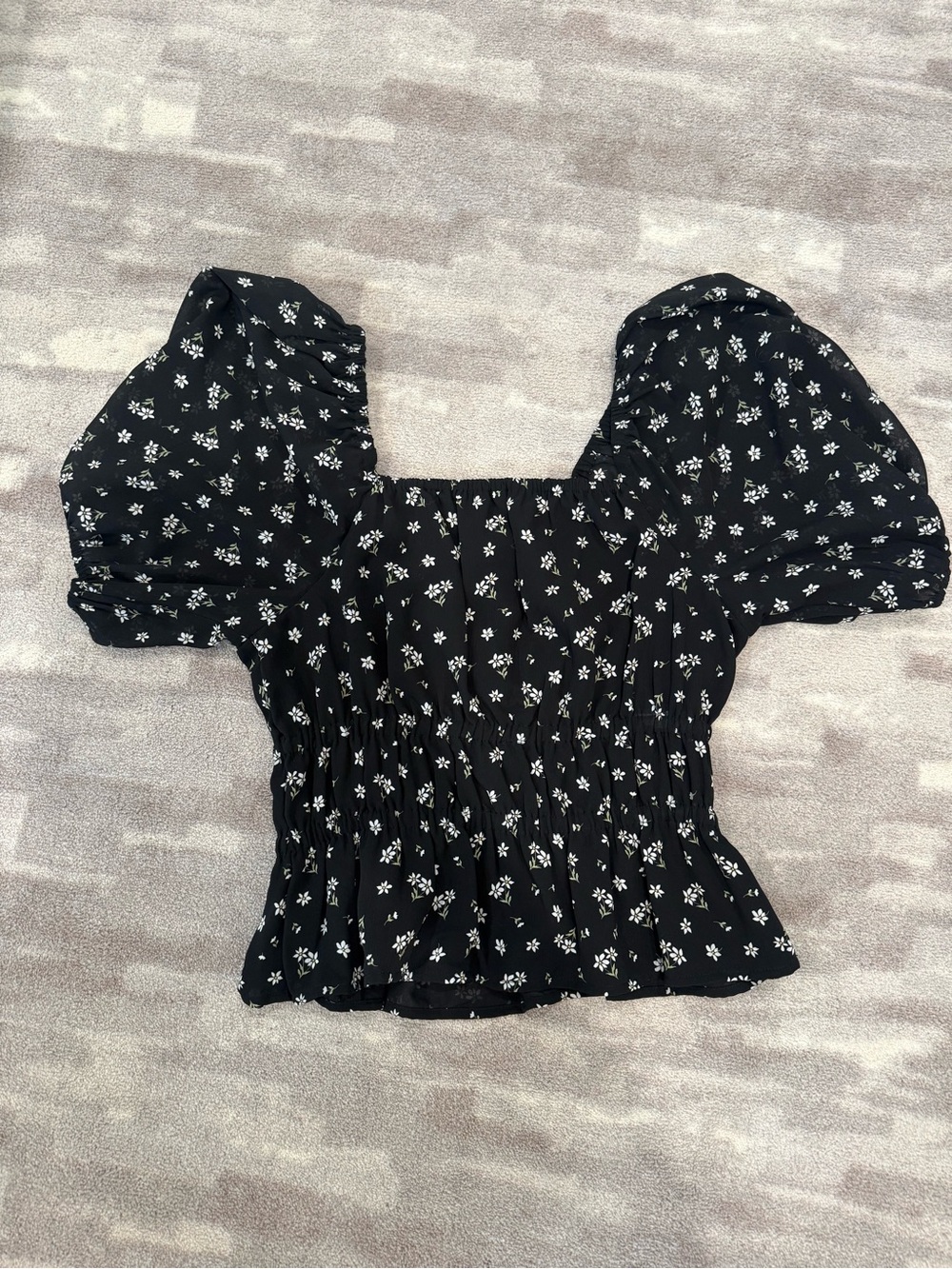 madewell xs Black Floral Puff-Sleeve Smocked Women’s Top